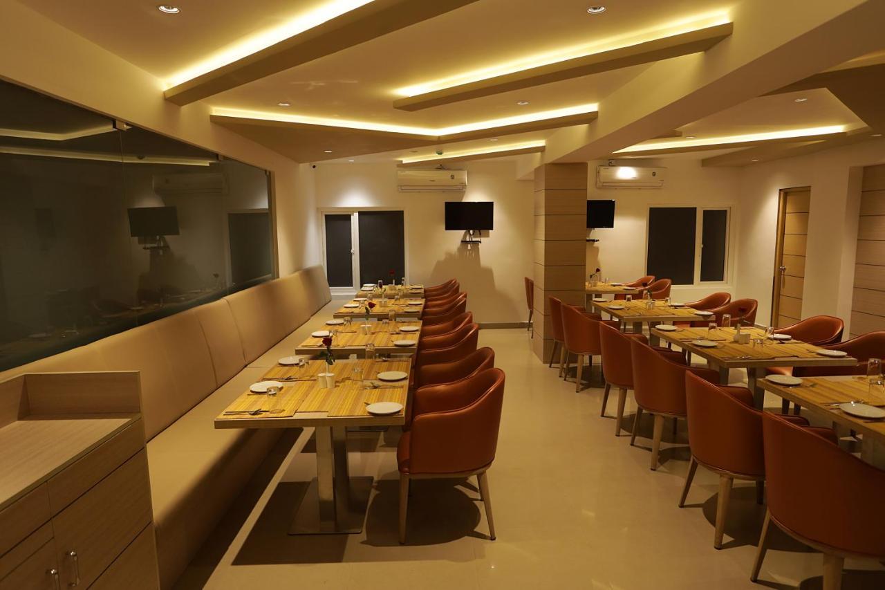 Iswarya Residency Hotel Kottayam Eksteriør billede