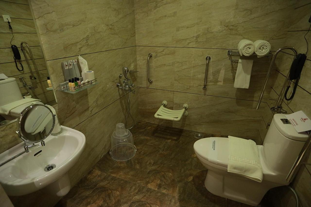 Iswarya Residency Hotel Kottayam Eksteriør billede