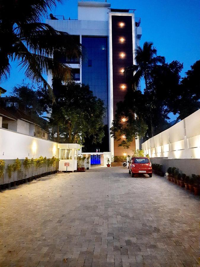 Iswarya Residency Hotel Kottayam Eksteriør billede